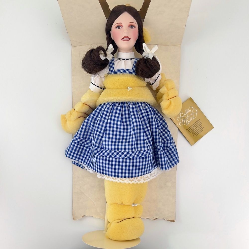 Wizard of Oz Franklin Mint Heirloom Doll Dorothy & Toto